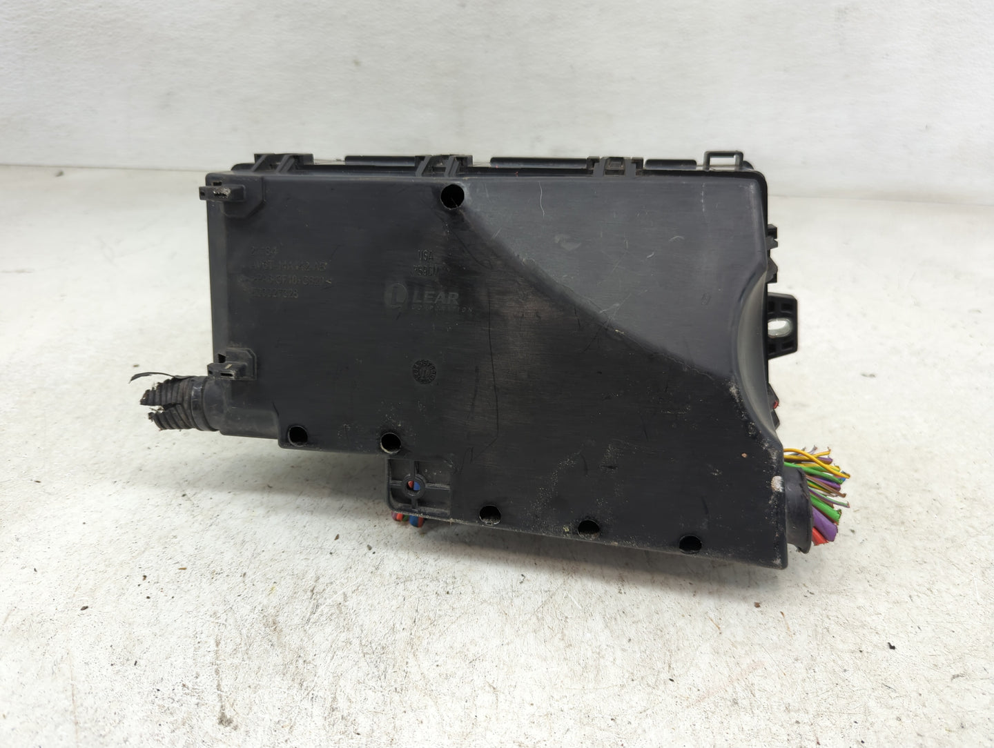 2017-2018 Ford Focus Fusebox Fuse Box Panel Relay Module P/N:GJ7T-14A076-BA Fits Fits 2017 2018 OEM Used Auto Parts - Oemuse