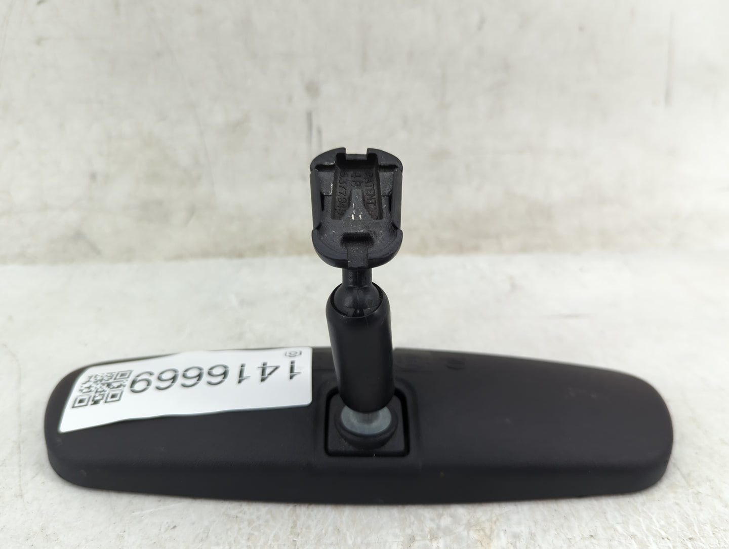 2010-2018 Ford Focus Interior Rear View Mirror Replacement OEM P/N:A048070 Fits OEM Used Auto Parts - Oemusedautoparts1.com