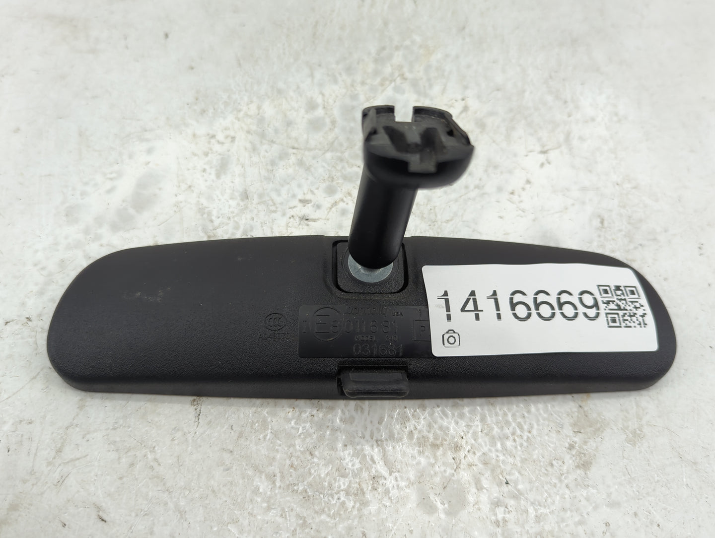 2010-2018 Ford Focus Interior Rear View Mirror Replacement OEM P/N:A048070 Fits OEM Used Auto Parts - Oemusedautoparts1.com