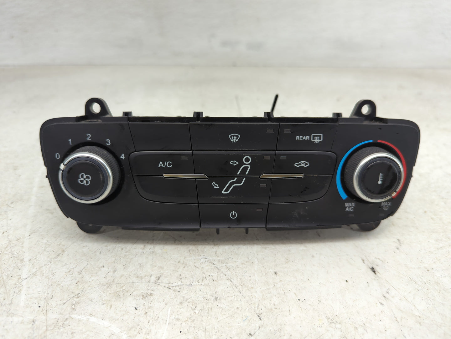 2015-2018 Ford Focus Climate Control Module Temperature AC/Heater Replacement P/N:F1ET-19980-JJ Fits Fits 2015 2016 2017 201