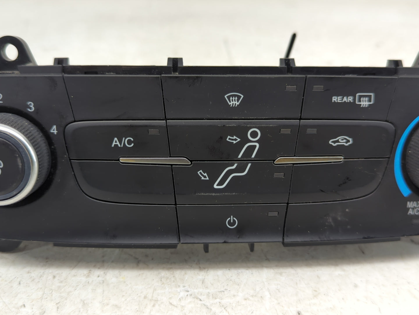 2015-2018 Ford Focus Climate Control Module Temperature AC/Heater Replacement P/N:F1ET-19980-JJ Fits Fits 2015 2016 2017 201