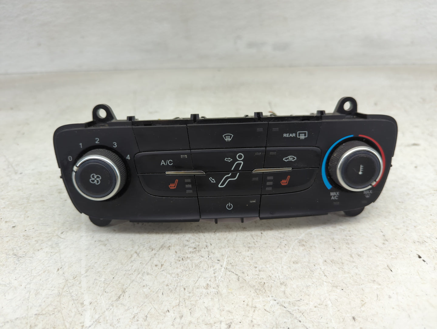 2015-2018 Ford Focus Climate Control Module Temperature AC/Heater Replacement P/N:F1ET-19880-LJ Fits Fits 2015 2016 2017 201