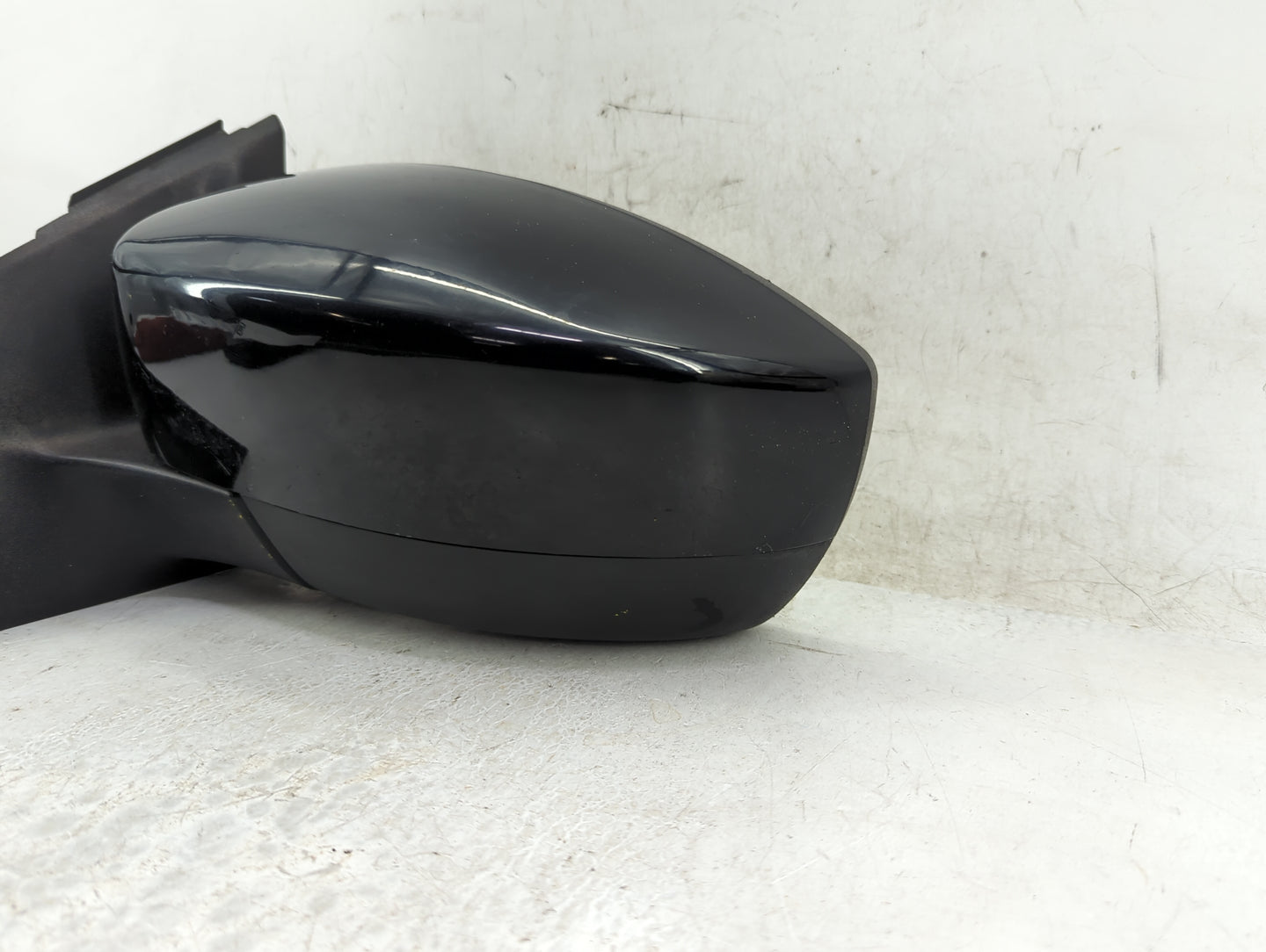 2018 Ford Focus Driver Side View Mirror - Left Door Mirror OEM Used - Oemusedautoparts1.com