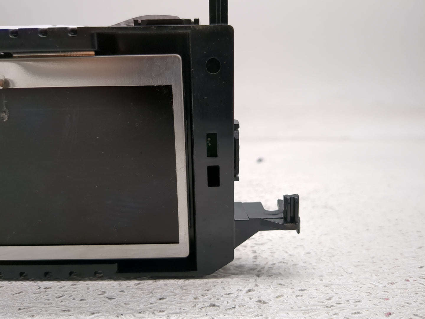 2015-2018 Ford Focus Information Display Screen - Oemusedautoparts1.com