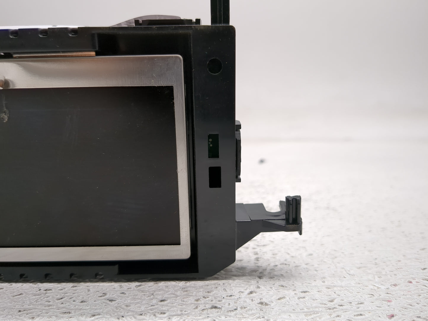 2015-2018 Ford Focus Information Display Screen - Oemusedautoparts1.com