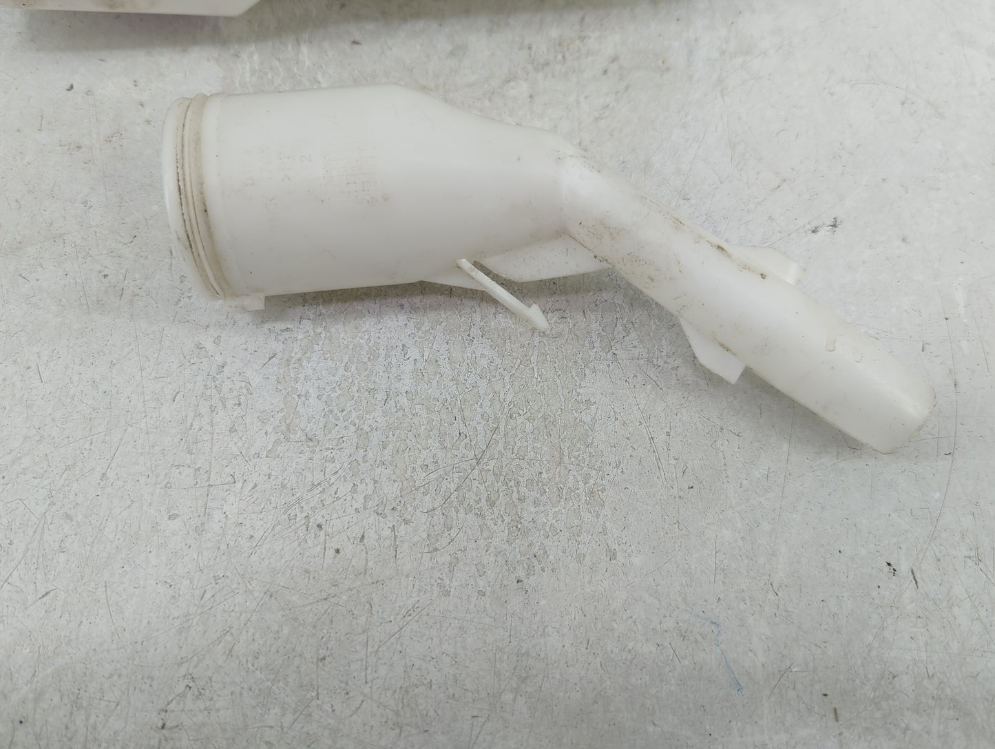 2012-2018 Ford Focus Windshield Washer Fluid Reservoir Bottle Oem - Oemusedautoparts1.com