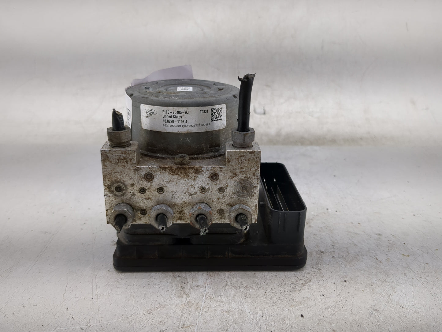 2016-2018 Ford Focus ABS Pump Control Module Replacement P/N:F1FC-2C219-BG Fits Fits 2016 2017 2018 OEM Used Auto Parts - Oe