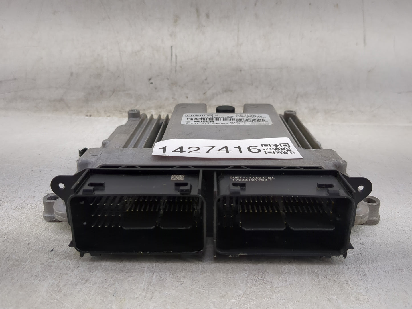 2016-2018 Ford Focus PCM Engine Control Computer ECU ECM PCU OEM P/N:FV6A-12B684-CA Fits Fits 2016 2017 2018 OEM Used Auto P
