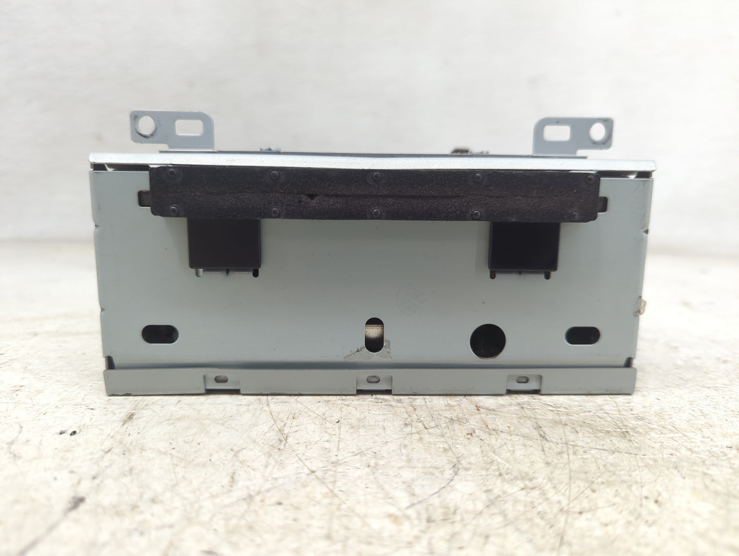 2017-2018 Ford Focus Radio AM FM Cd Player Receiver Replacement P/N:FM5T-19C107-KH Fits Fits 2017 2018 OEM Used Auto Parts -