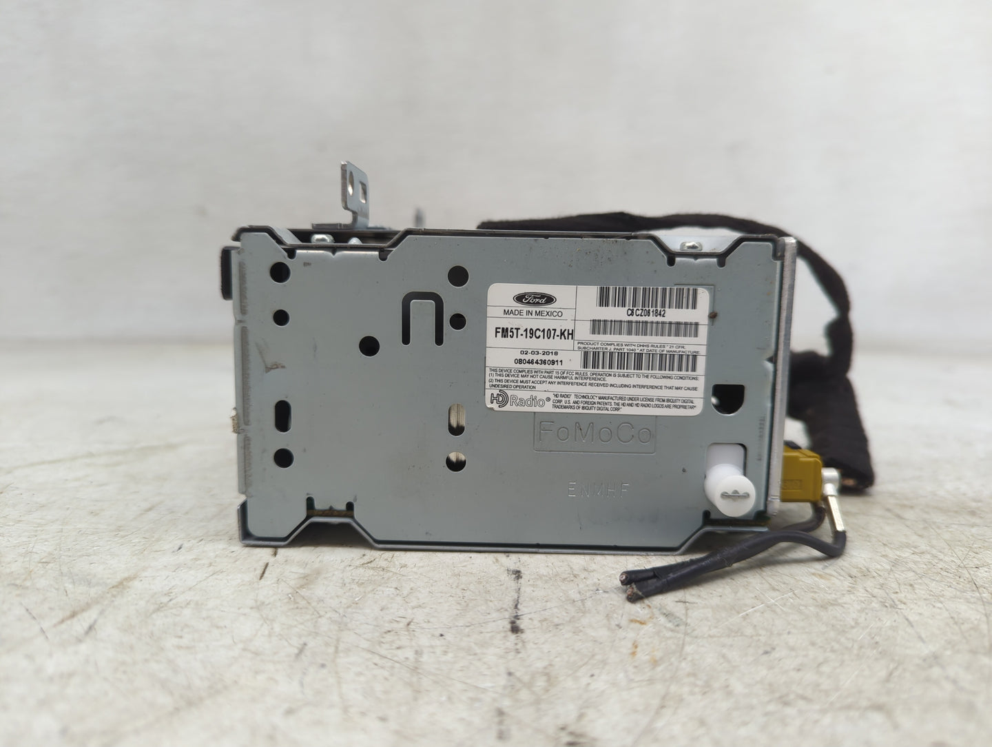 2017-2018 Ford Focus Radio AM FM Cd Player Receiver Replacement P/N:FM5T-19C107-KH Fits Fits 2017 2018 OEM Used Auto Parts -