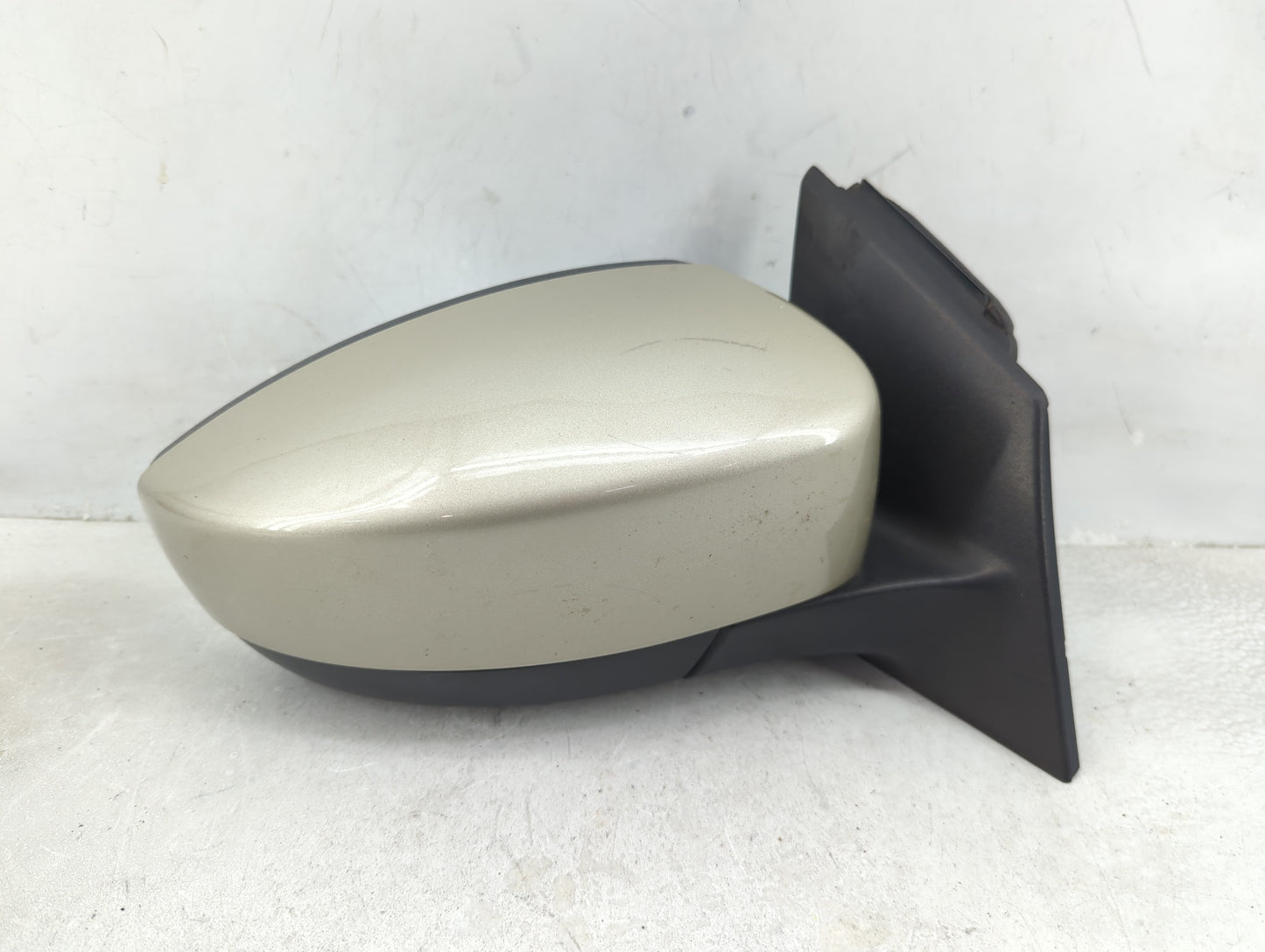 2018 Ford Focus Passenger Side View Mirror - Right Door Mirror OEM Used - Oemusedautoparts1.com