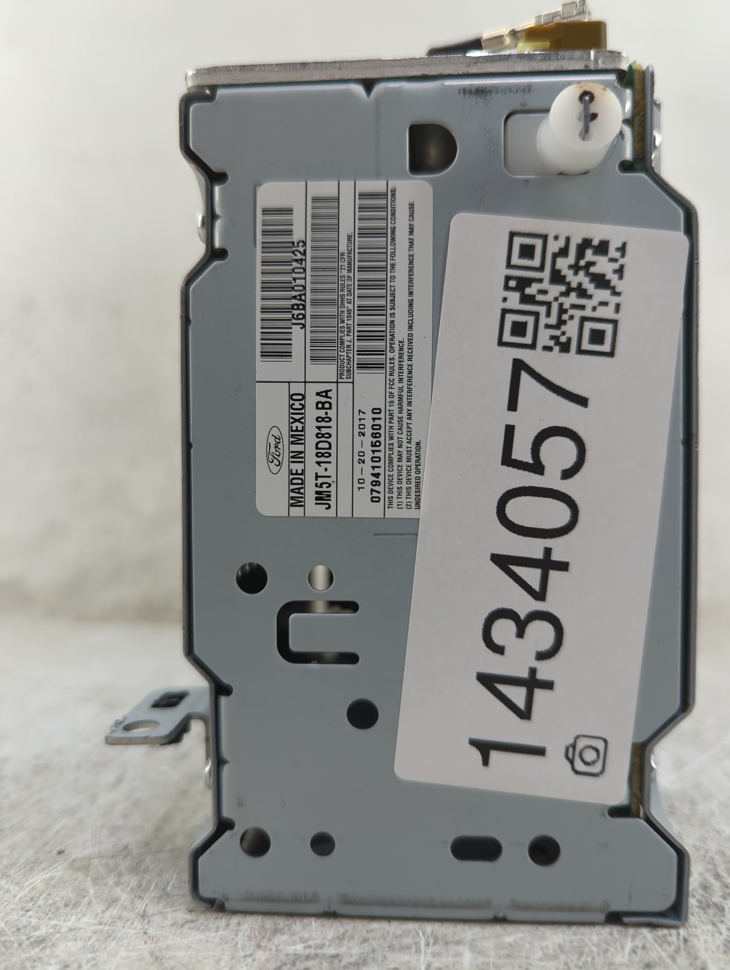 2018 Ford Focus Radio AM FM Cd Player Receiver Replacement P/N:JM5T-18D818-BA Fits OEM Used Auto Parts - Oemusedautoparts1.c