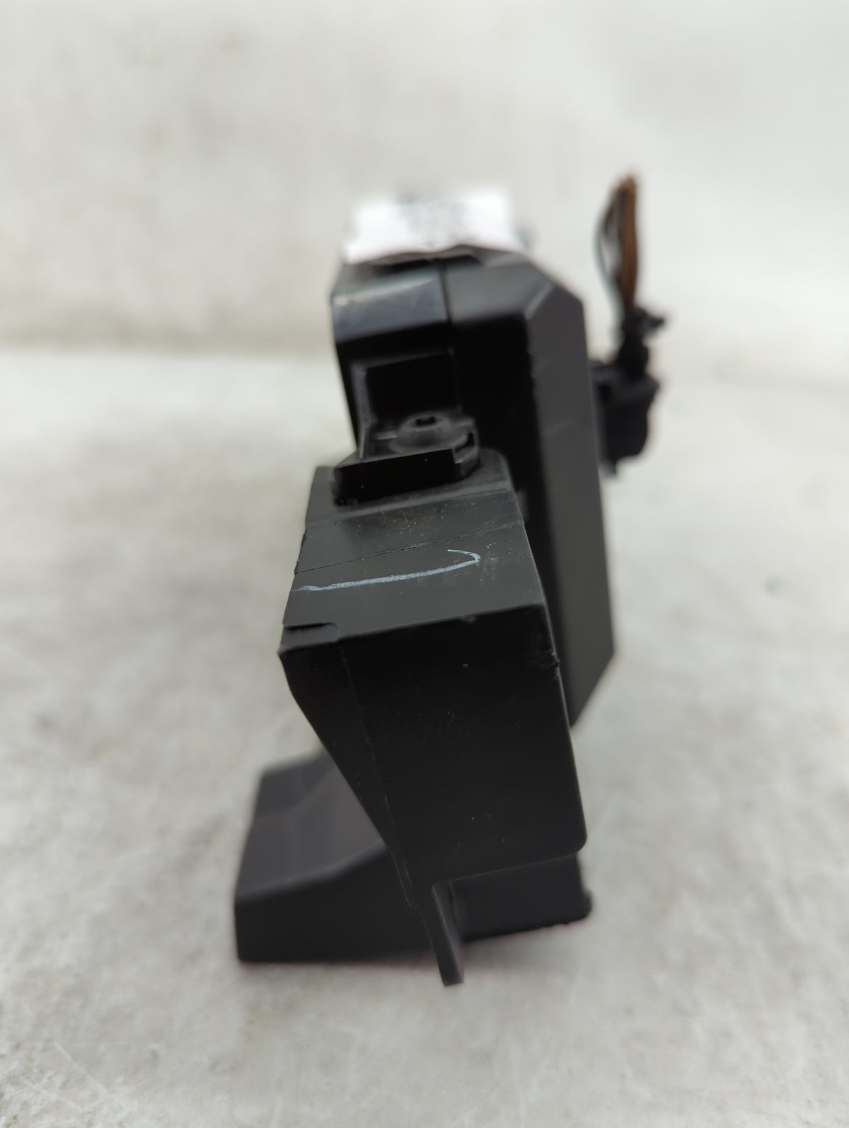 2015-2018 Ford Focus Information Radio Display Screen 1434080 - Oemusedautoparts1.com