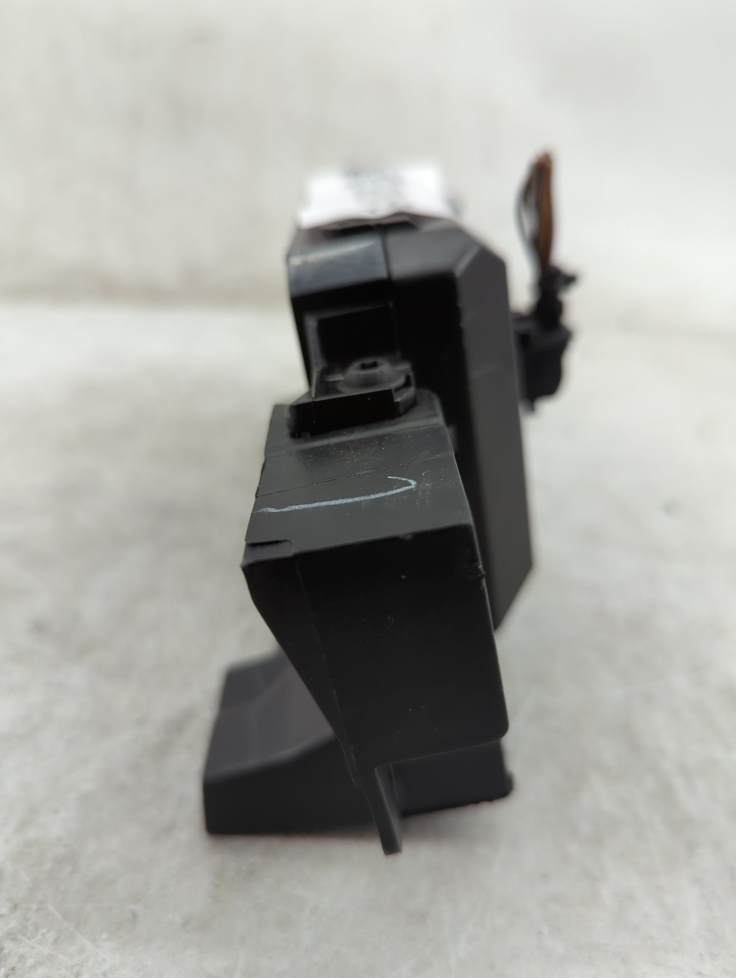 2015-2018 Ford Focus Information Display Screen - Oemusedautoparts1.com