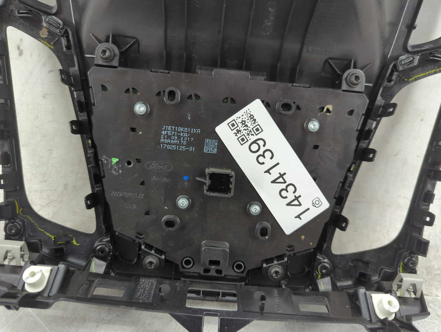 2015-2018 Ford Focus Radio Control Panel Black - Oemusedautoparts1.com
