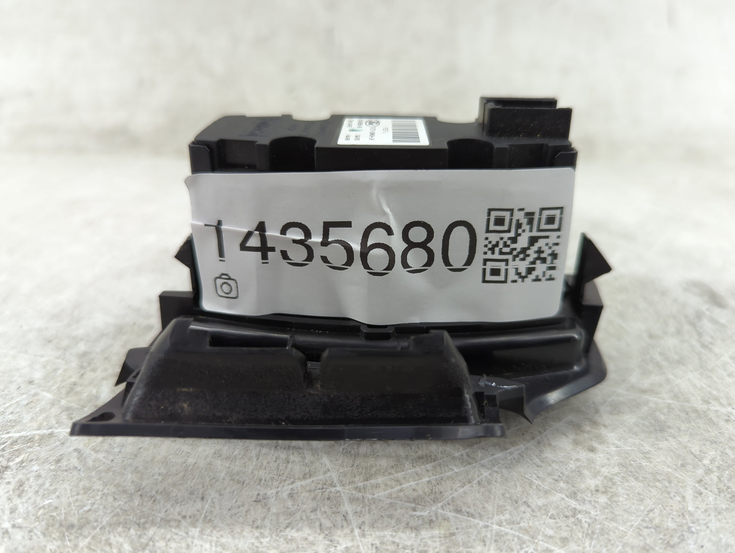 2012-2018 Ford Focus Master Power Window Switch Replacement Driver Side Left P/N:F1ET-13A024-JA F1ET-J Fits OEM Used Auto Pa