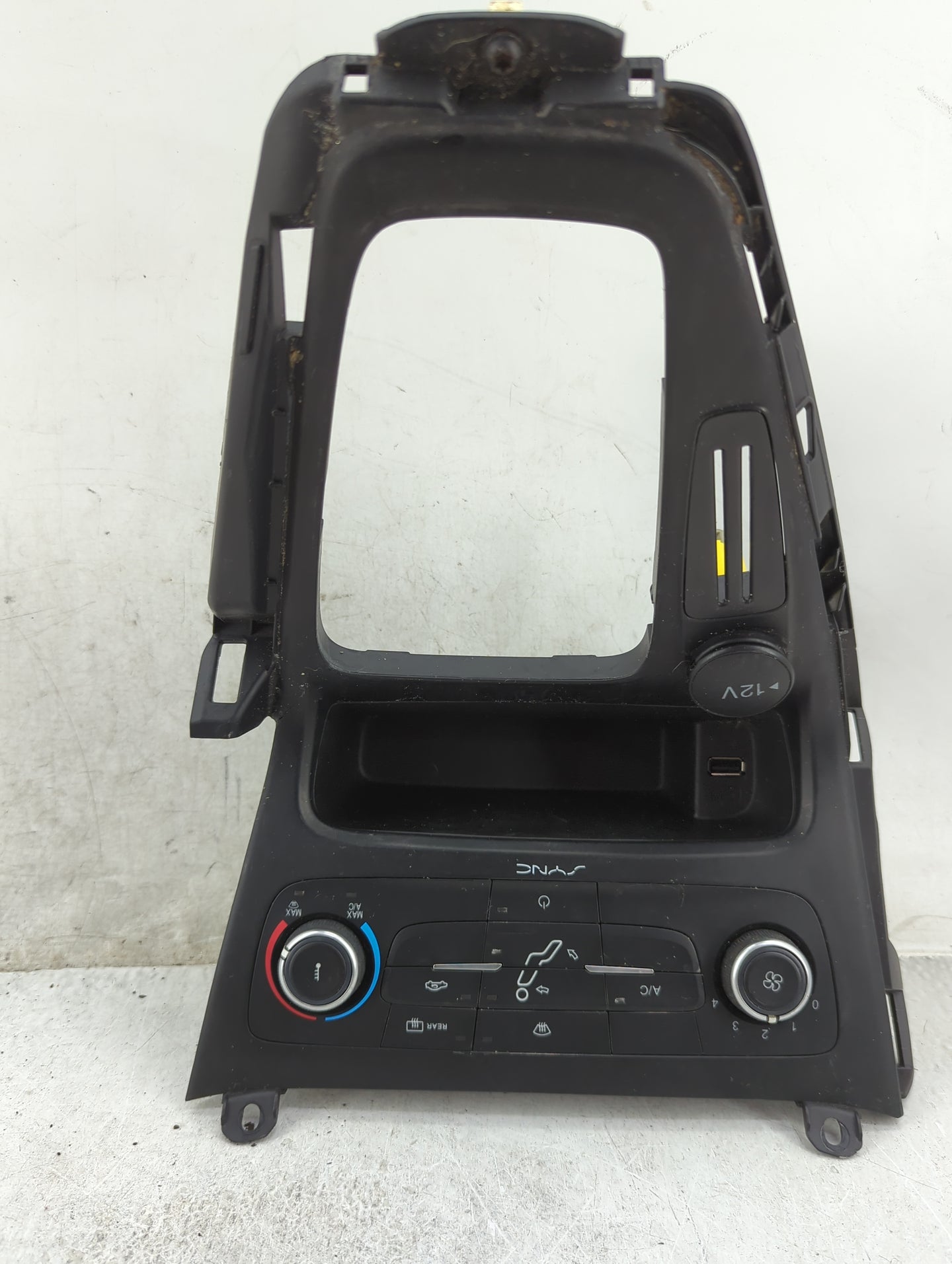 2015-2018 Ford Focus Climate Control Module Temperature AC/Heater Replacement Fits Fits 2015 2016 2017 2018 OEM Used Auto Pa