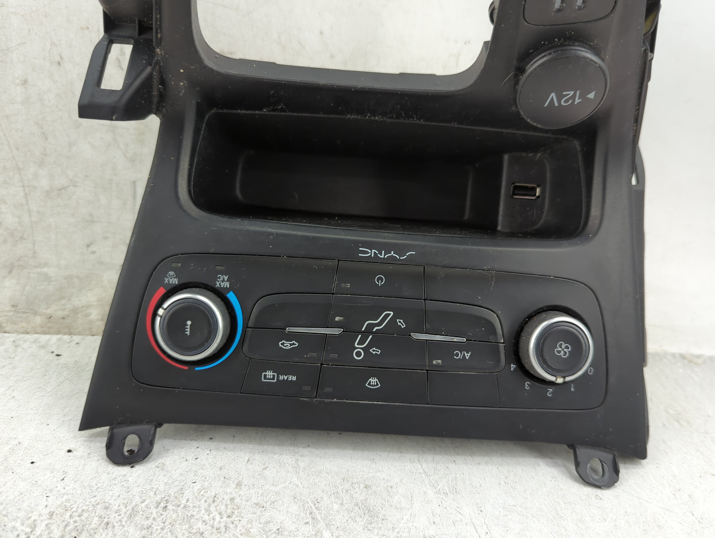 2015-2018 Ford Focus Climate Control Module Temperature AC/Heater Replacement Fits Fits 2015 2016 2017 2018 OEM Used Auto Pa