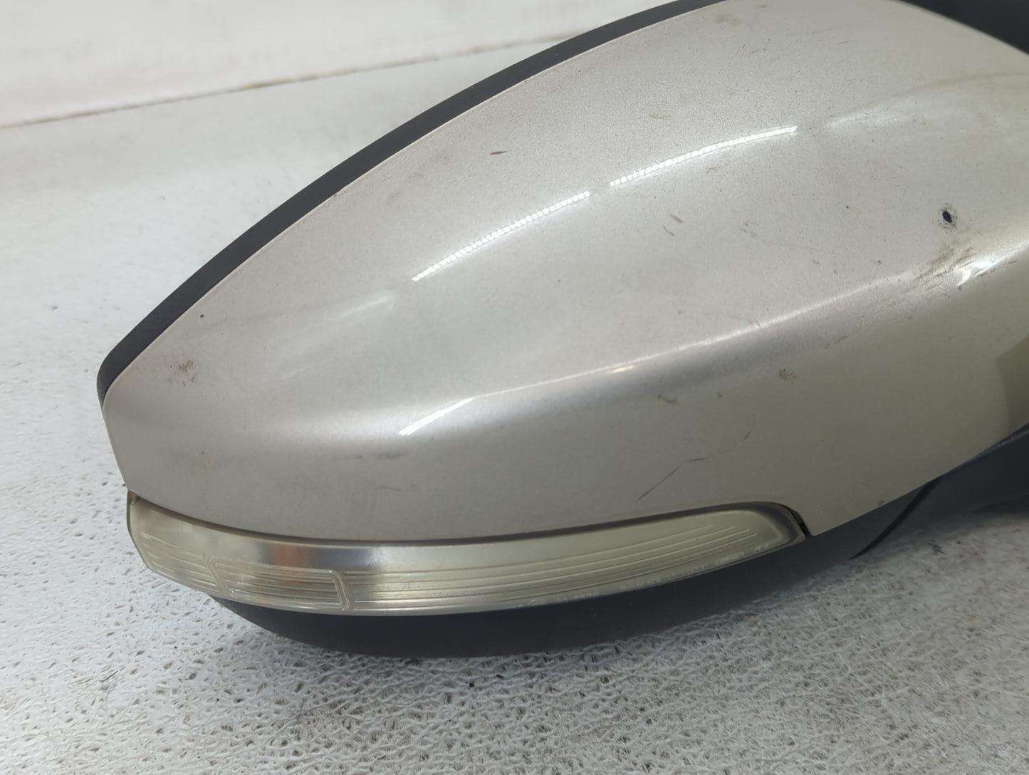 2015-2018 Ford Focus Passenger Side View Mirror - Right Door Mirror OEM Used - Oemusedautoparts1.com