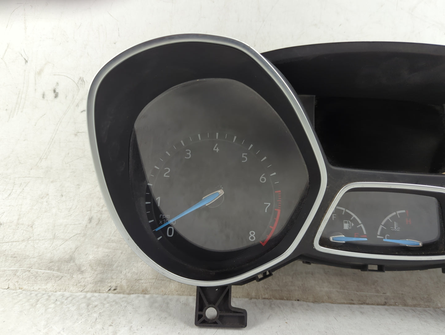 2017-2018 Ford Focus Instrument Cluster Speedometer Gauges P/N:5085074 2625776, F1ET-10849-CTP, 72316361 Fits Fits 2017 2018