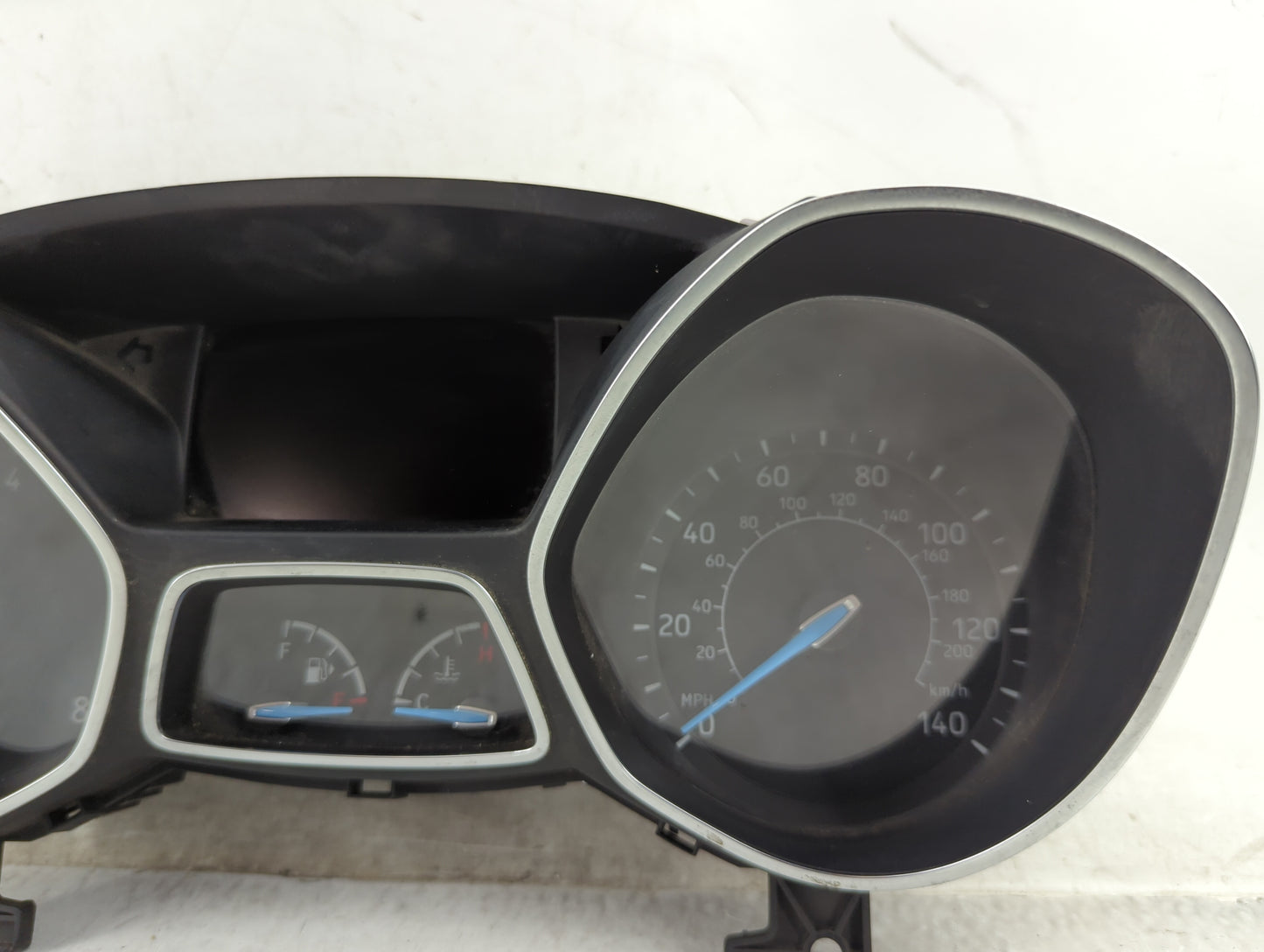 2017-2018 Ford Focus Instrument Cluster Speedometer Gauges P/N:F1ET-10849-CTP 72316361 Fits Fits 2017 2018 OEM Used Auto Par