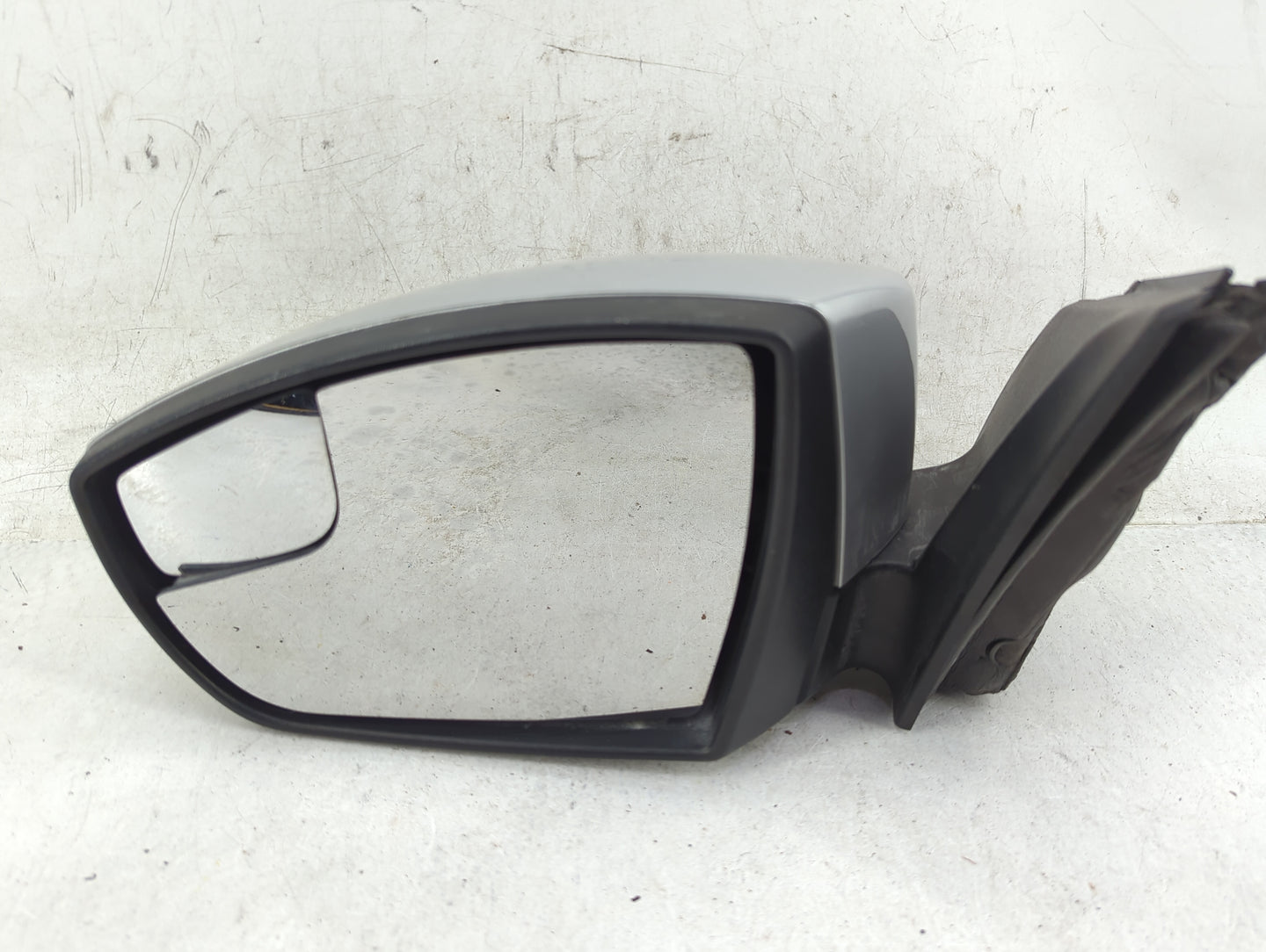 2018 Ford Focus Driver Side View Mirror - Left Door Mirror OEM Used - Oemusedautoparts1.com