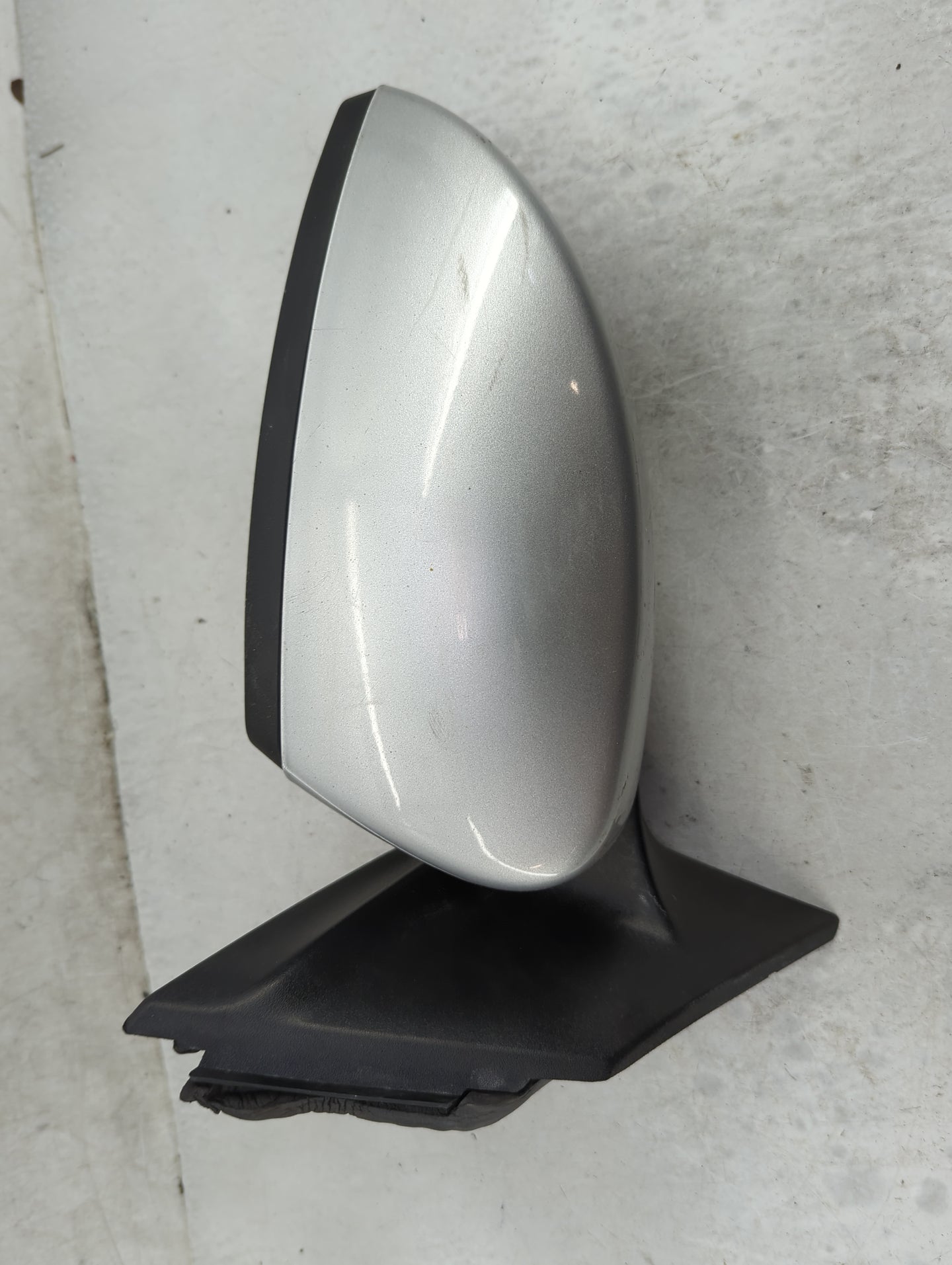 2018 Ford Focus Driver Side View Mirror - Left Door Mirror OEM Used - Oemusedautoparts1.com