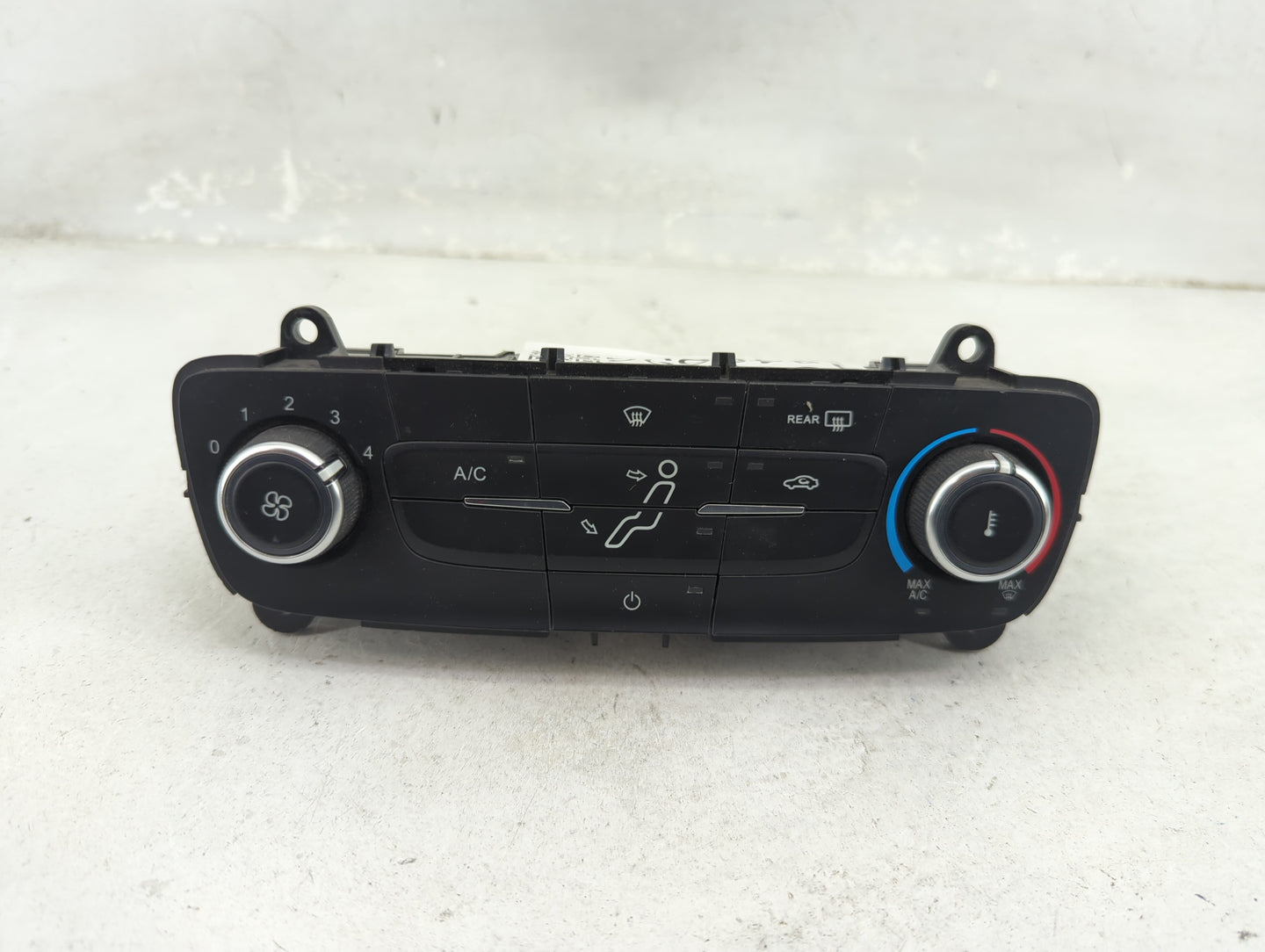 2015-2018 Ford Focus Climate Control Module Temperature AC/Heater Replacement P/N:F1ET-19980-JG Fits Fits 2015 2016 2017 201