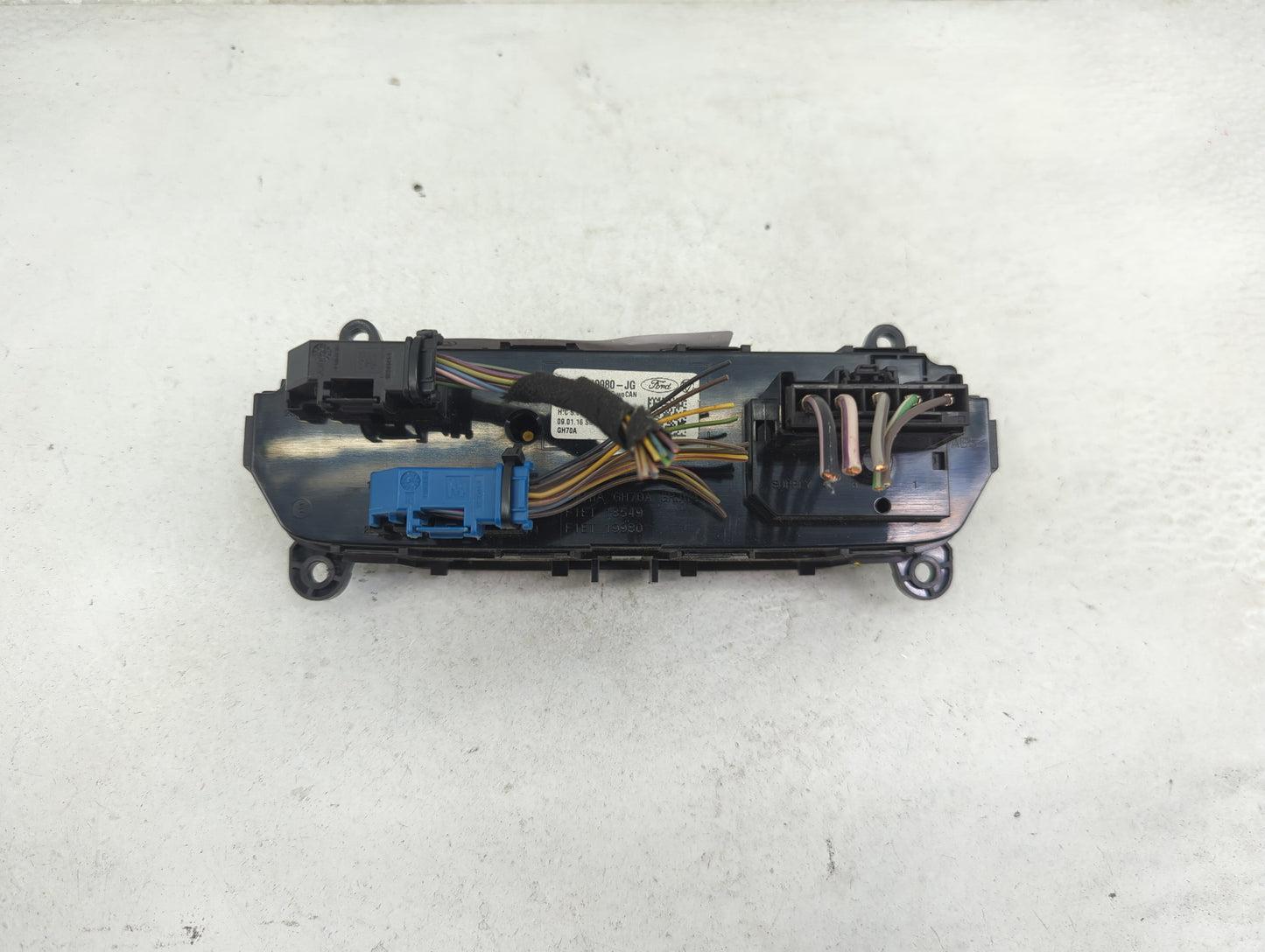 2015-2018 Ford Focus Climate Control Module Temperature AC/Heater Replacement P/N:F1ET-19980-JG Fits Fits 2015 2016 2017 201