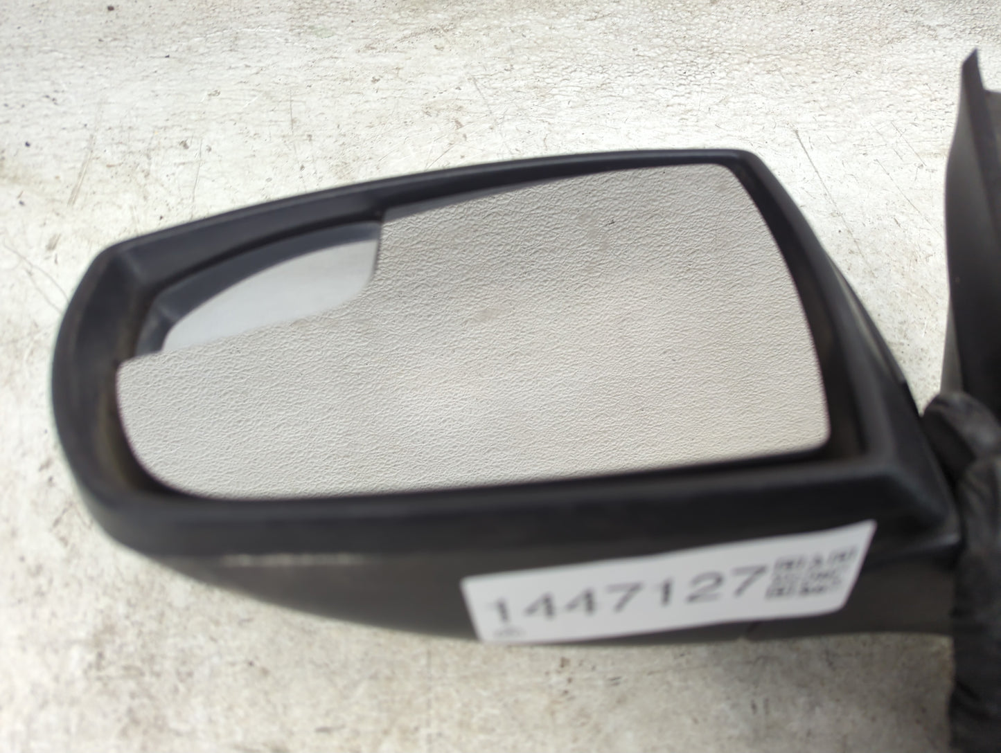 2015-2018 Ford Focus Driver Side View Mirror - Left Door Mirror OEM Used - Oemusedautoparts1.com