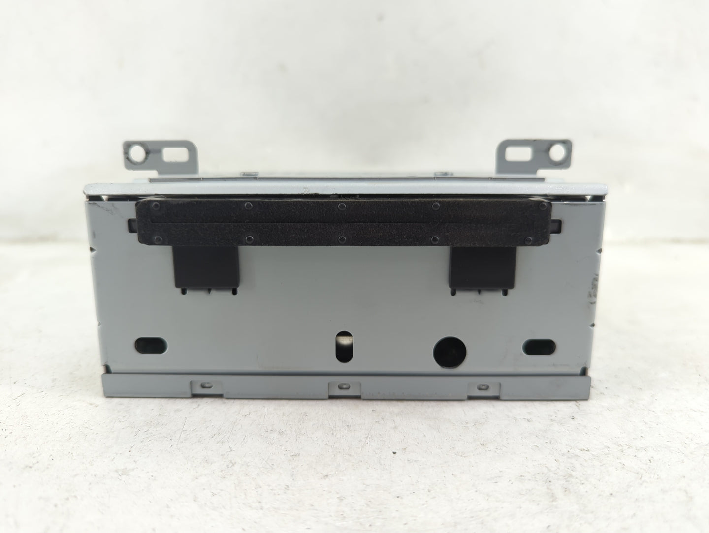 2017-2018 Ford Focus Radio AM FM Cd Player Receiver Replacement P/N:FM5T-19C107-KH Fits Fits 2017 2018 OEM Used Auto Parts -