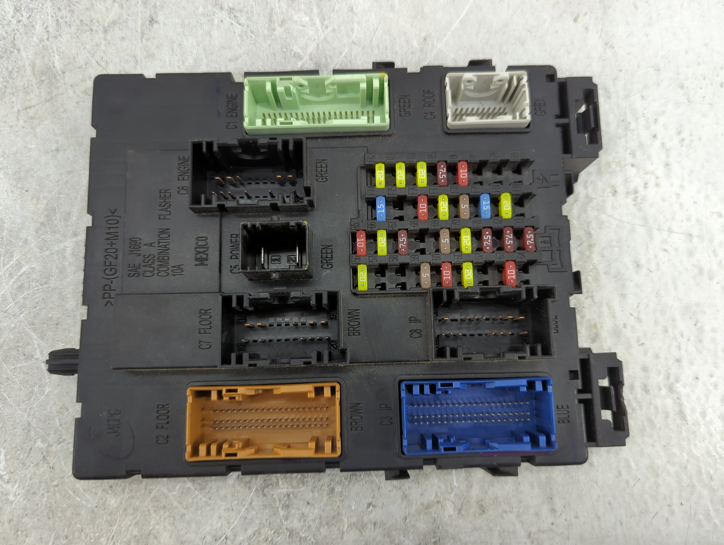 2016-2018 Ford Focus Body Control Module Bcm Inner Cabin Fuse Box - Oemusedautoparts1.com