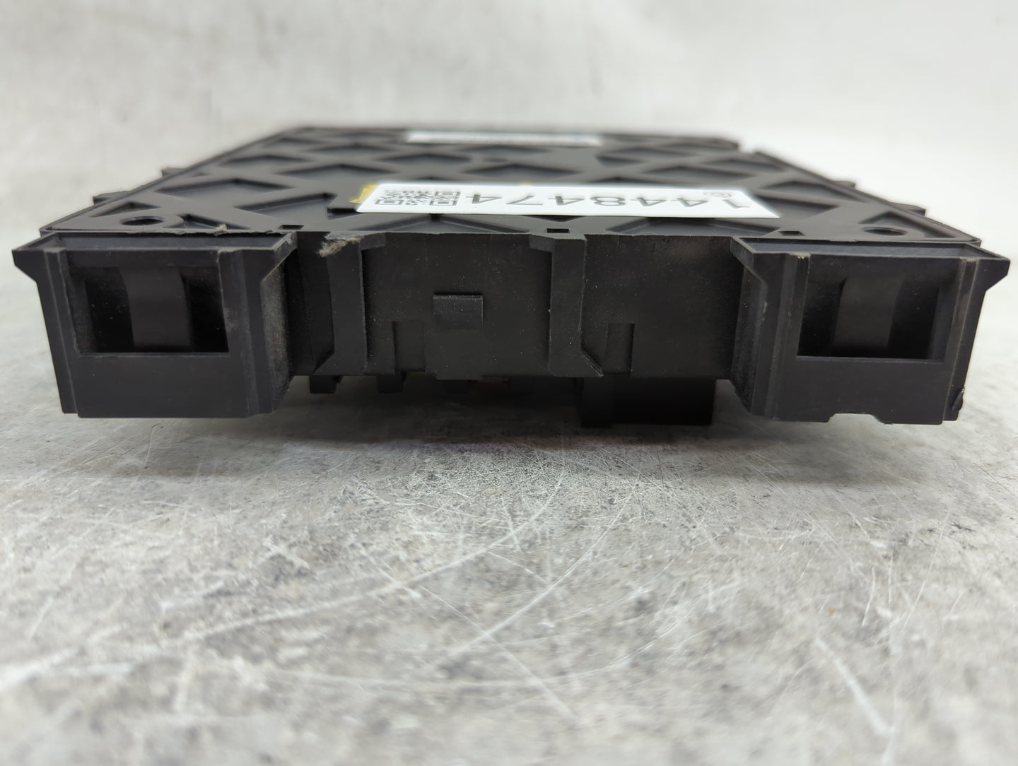 2016-2018 Ford Focus Body Control Module Bcm Inner Cabin Fuse Box - Oemusedautoparts1.com