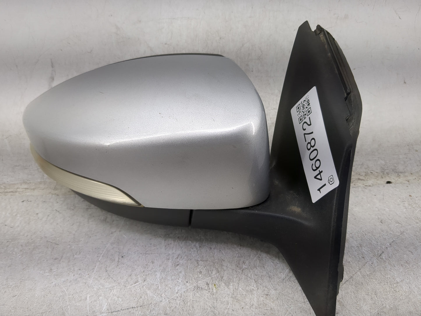 2018 Ford Focus Passenger Side View Mirror - Right Door Mirror OEM Used - Oemusedautoparts1.com