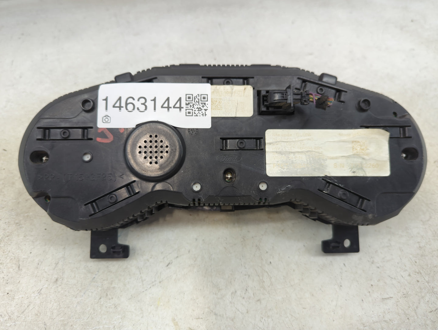 2017-2018 Ford Focus Instrument Cluster Speedometer Gauges P/N:5085074 2625776, F1ET-10849-CTP Miles: Fits Fits 2017 2018 OE