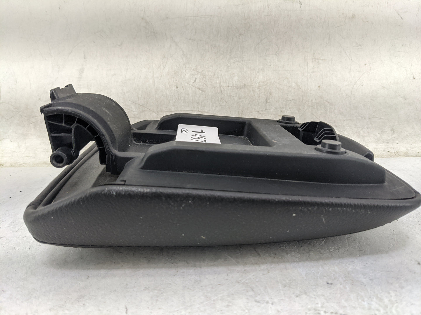 2018 Ford Focus Center Console Armrest Cover Lid P/N:F1EB A045C74 Fits OEM Used Auto Parts - Oemusedautoparts1.com