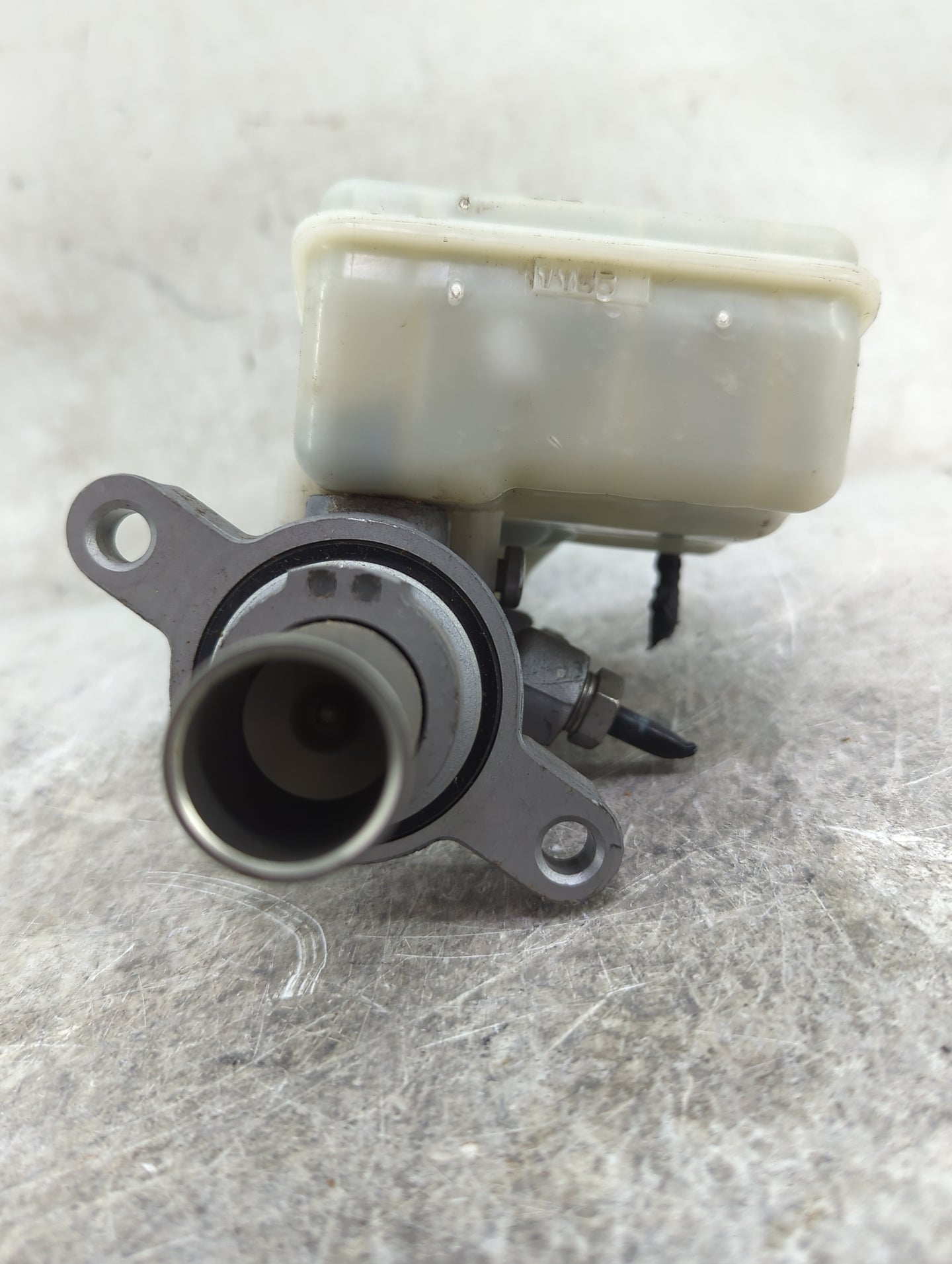 2018 Ford Focus Brake Master Cylinder 1467698 - Oemusedautoparts1.com