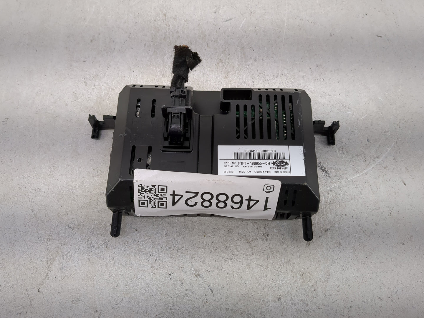 2015-2018 Ford Focus Information Display Screen 1468824 - Oemusedautoparts1.com