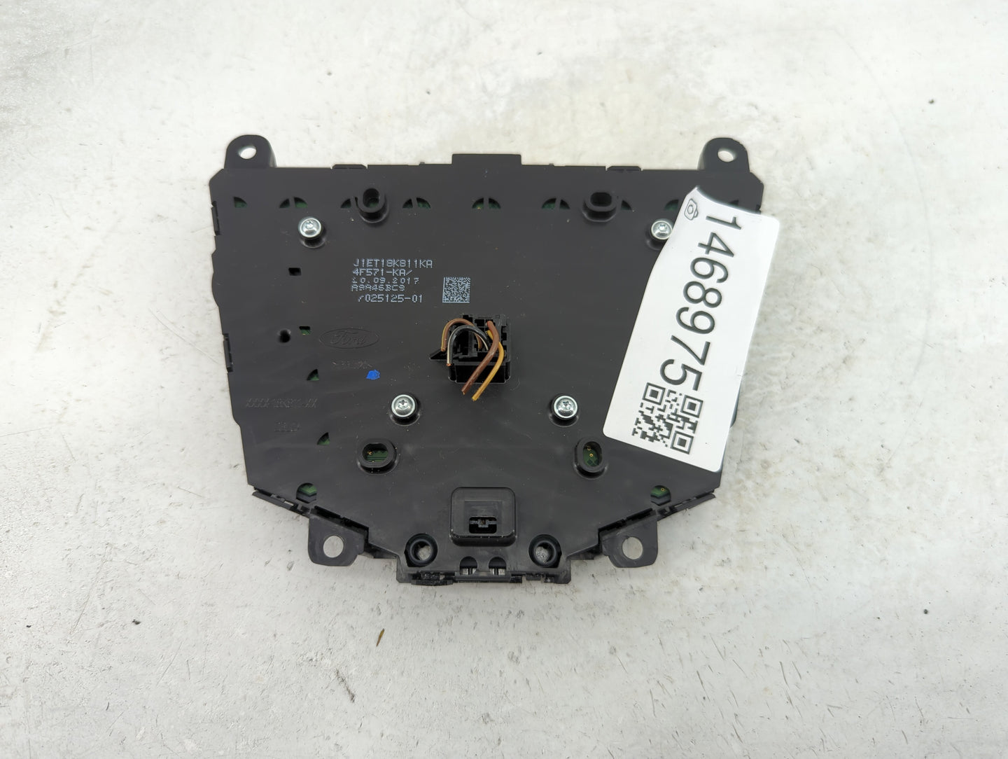 2015-2018 Ford Focus Radio Control Panel 1468975 - Oemusedautoparts1.com