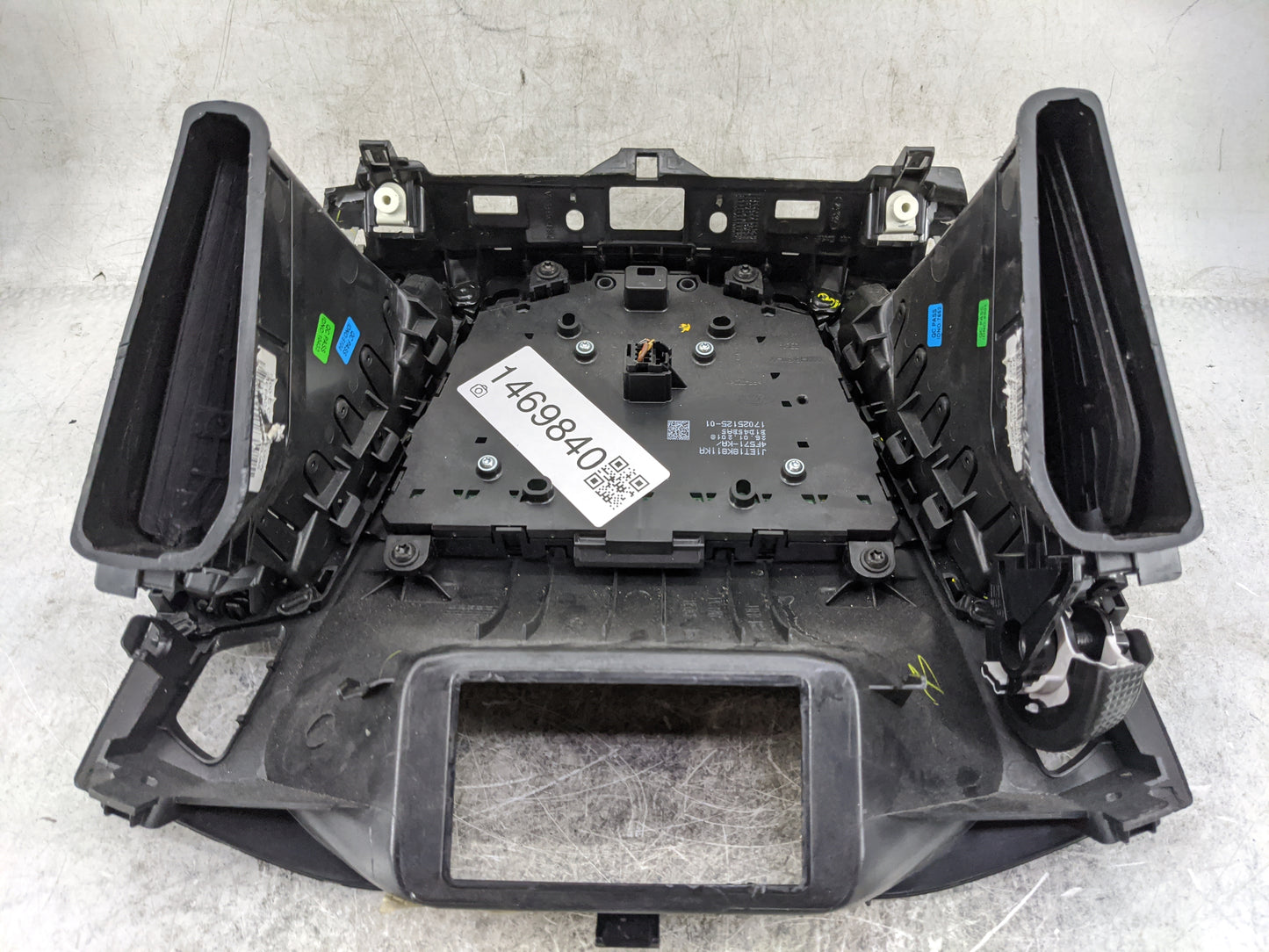 2018 Ford Focus Radio Control Panel 1469840 - Oemusedautoparts1.com