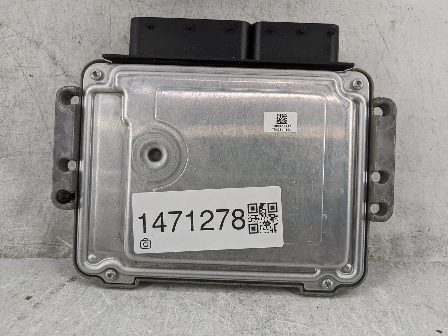 2013-2018 Ford Focus PCM Engine Control Computer ECU ECM PCU OEM P/N:FM5A-12A650-ADB BV61-12B684-BC Fits OEM Used Auto Parts