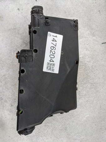 compare product 2017-2018 Ford Focus Fusebox Fuse Box Panel Relay Module P/N:AV6T-14A067-AD E02345500 Fits Fits 2017 2018 OEM Used Auto Parts