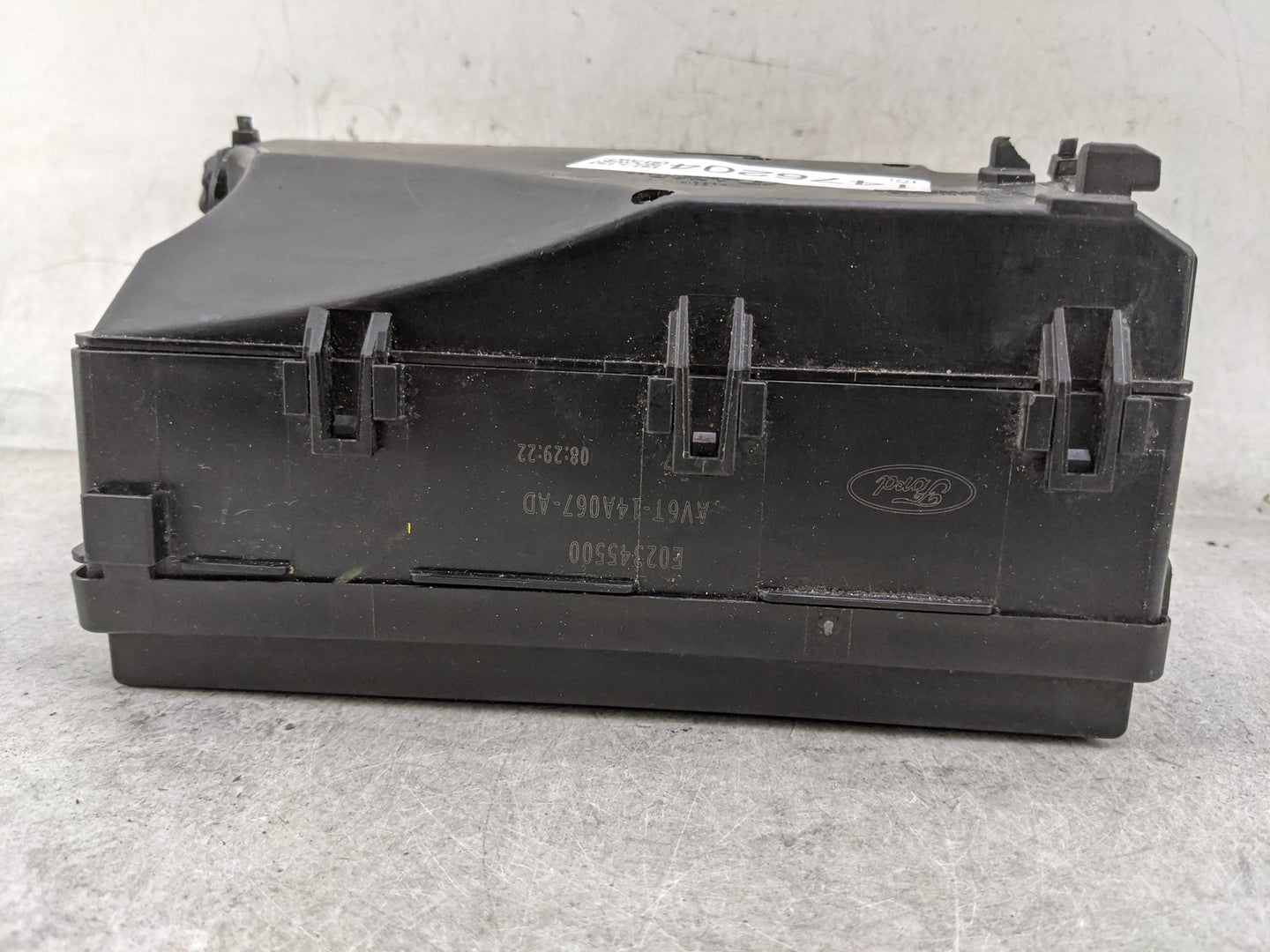 2017-2018 Ford Focus Fusebox Fuse Box Panel Relay Module P/N:AV6T-14A067-AD E02345500 Fits Fits 2017 2018 OEM Used Auto Part