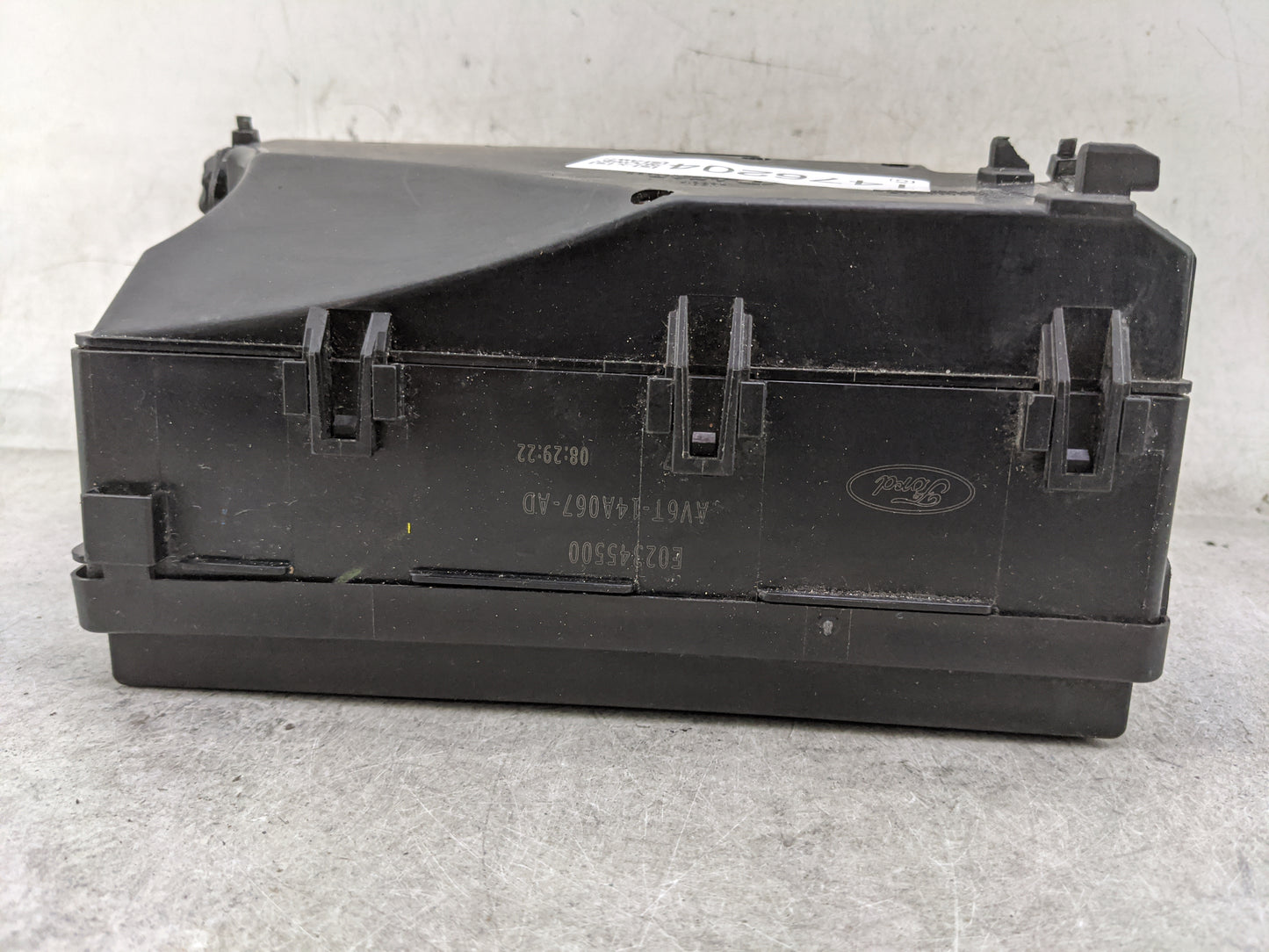 2017-2018 Ford Focus Fusebox Fuse Box Panel Relay Module P/N:AV6T-14A067-AD E02345500 Fits Fits 2017 2018 OEM Used Auto Part