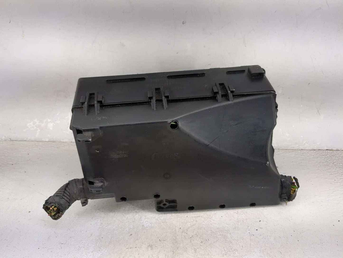 2017-2018 Ford Focus Fusebox Fuse Box Panel Relay Module P/N:GJ7T-14A073-BA Fits Fits 2017 2018 OEM Used Auto Parts - Oemuse