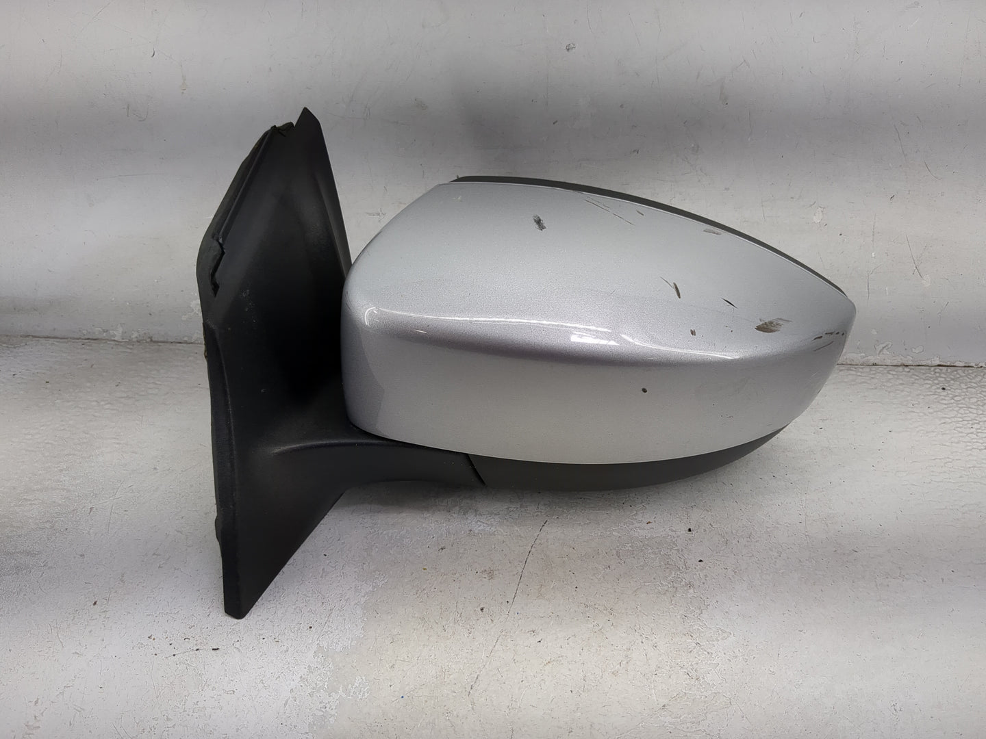 2018 Ford Focus Driver Side View Mirror - Left Door Mirror OEM Used - Oemusedautoparts1.com