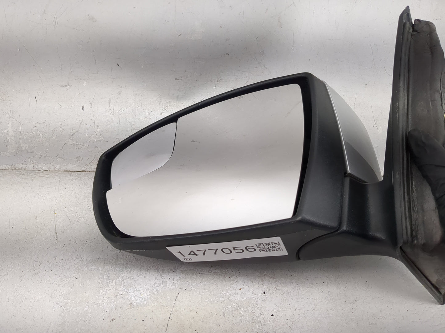 2018 Ford Focus Driver Side View Mirror - Left Door Mirror OEM Used - Oemusedautoparts1.com