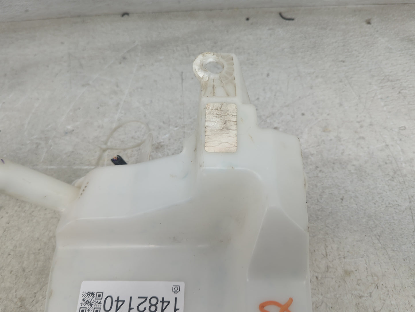 2012-2018 Ford Focus Windshield Washer Fluid Reservoir Bottle 1482140 - Oemusedautoparts1.com