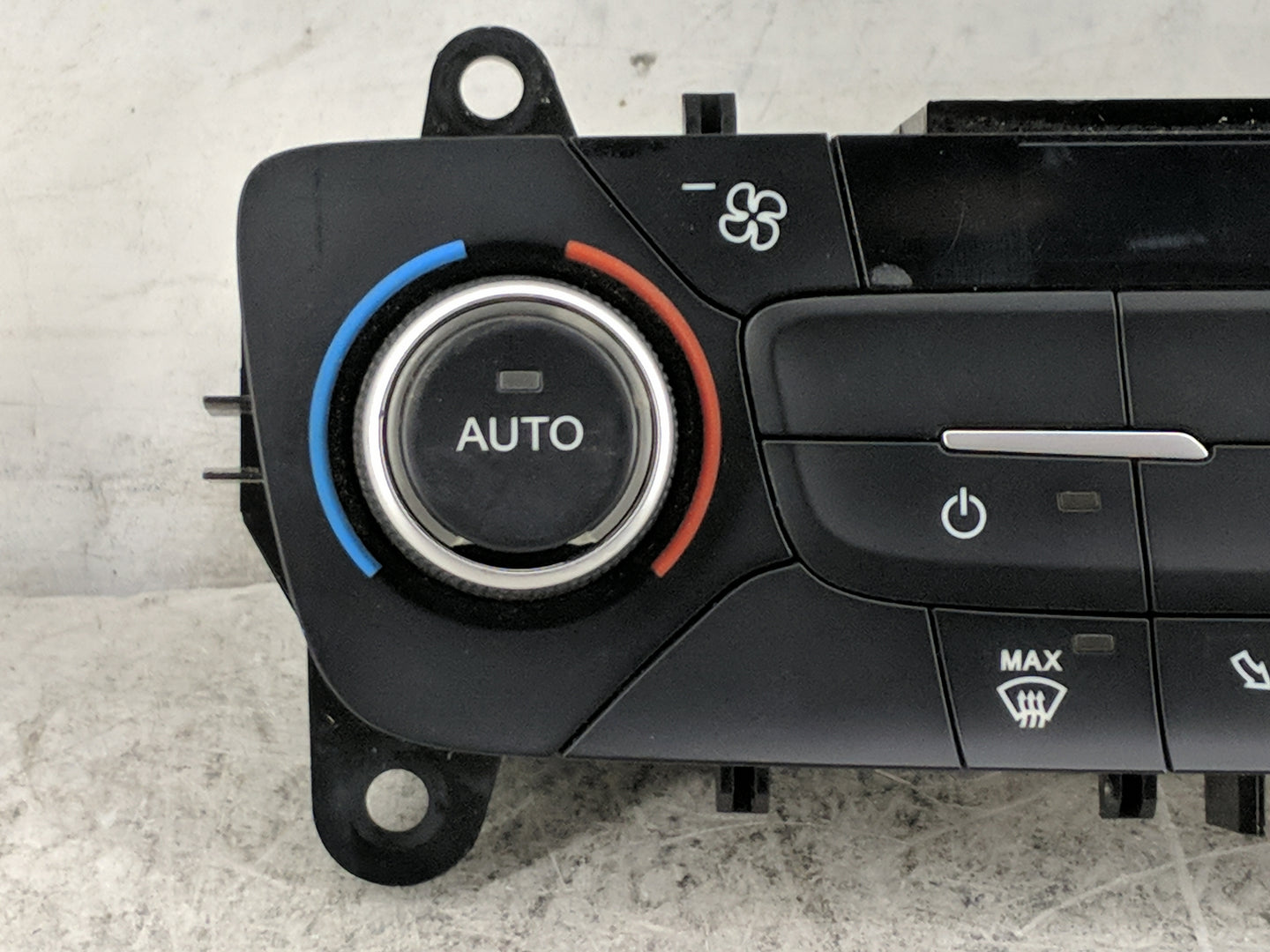 2015-2018 Ford Focus Climate Control Module Temperature AC/Heater Replacement P/N:F1ET-18C612-AJ Fits Fits 2015 2016 2017 20