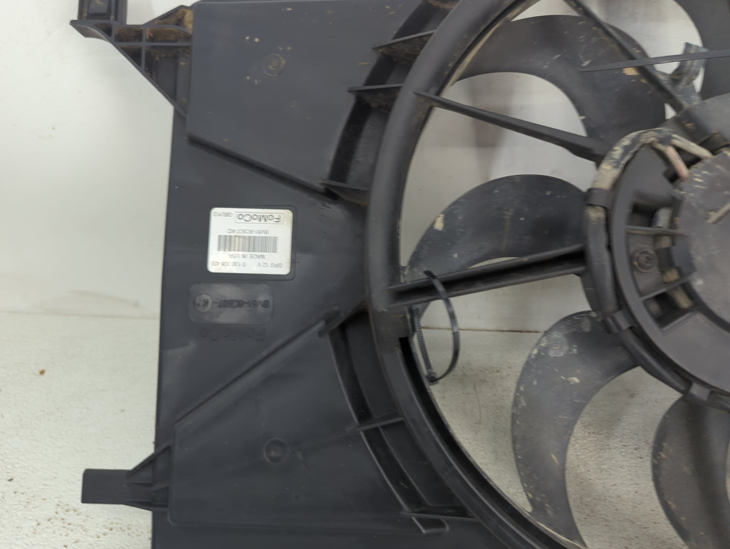 2012-2018 Ford Focus Electric Radiator Cooling Fan Motor Assembly P/N:BV61-8C607-BD BV6H-8C607-HC Fits OEM Used Auto Parts -